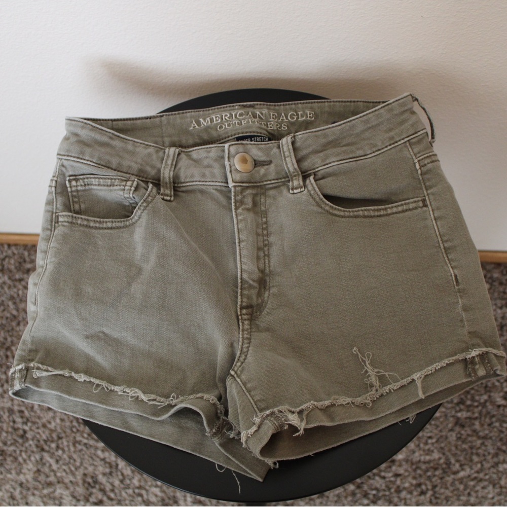Light green American eagle shorts size 2